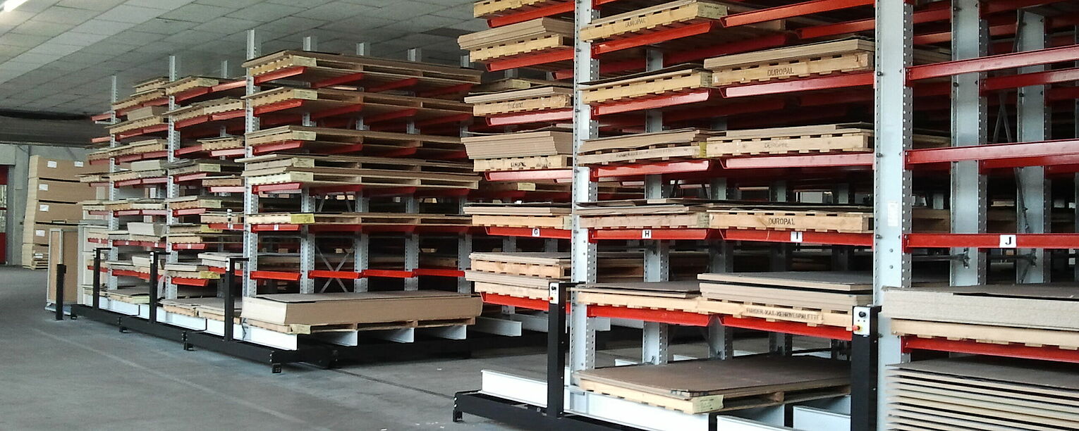 [Translate "Italien"] Mobile cantilever racking