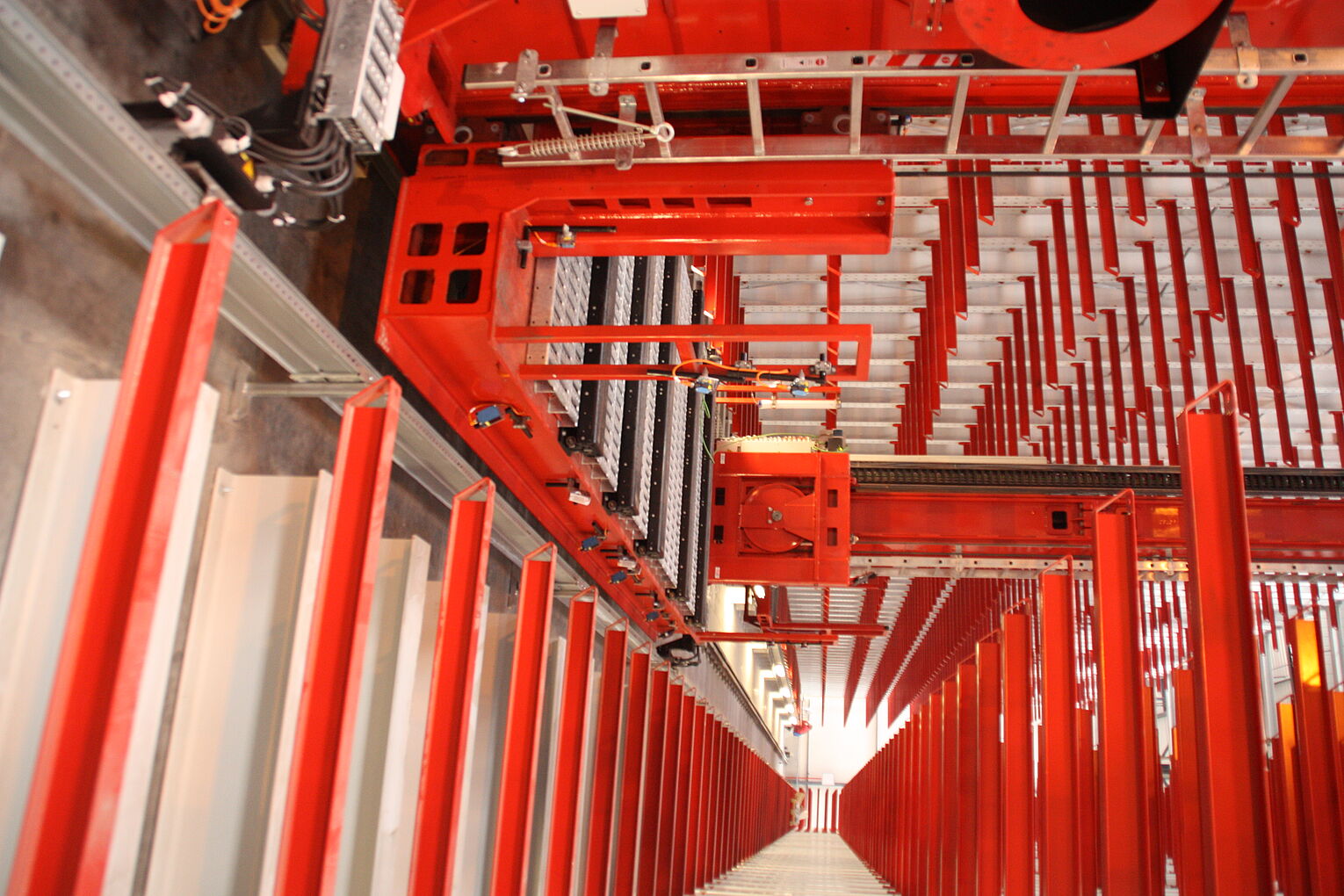 [Translate "Italien"] Cantilever racking system by OHRA